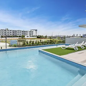 https://direct-hotels-aquarius-kawana.hotelssunshinecoast.net